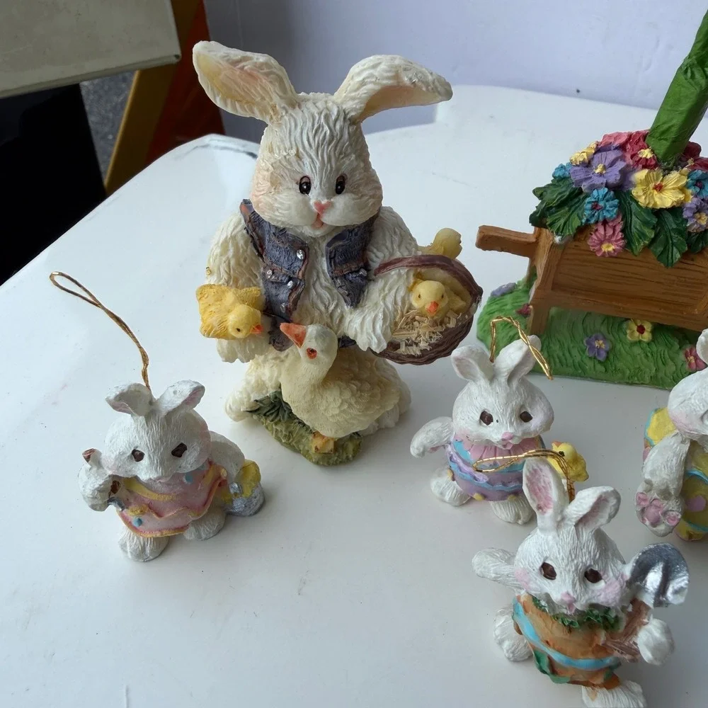 Vintage Cottontale Collection Easter Decor Lot Rabbits Tree Ornaments B-9